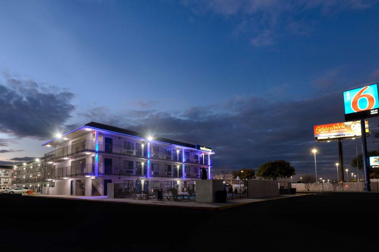 Motel 6-San Antonio, Tx - West Seaworld Экстерьер фото
